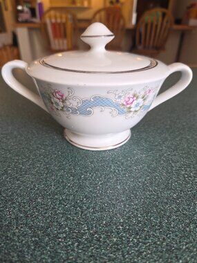 Vintage Happy Home China Rose Bud Sugar Bowl & Lid. Discontinued